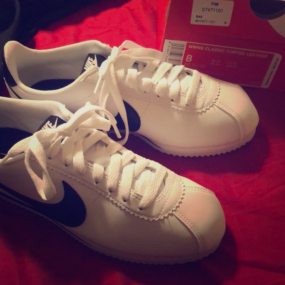 Women classic Cortez leather